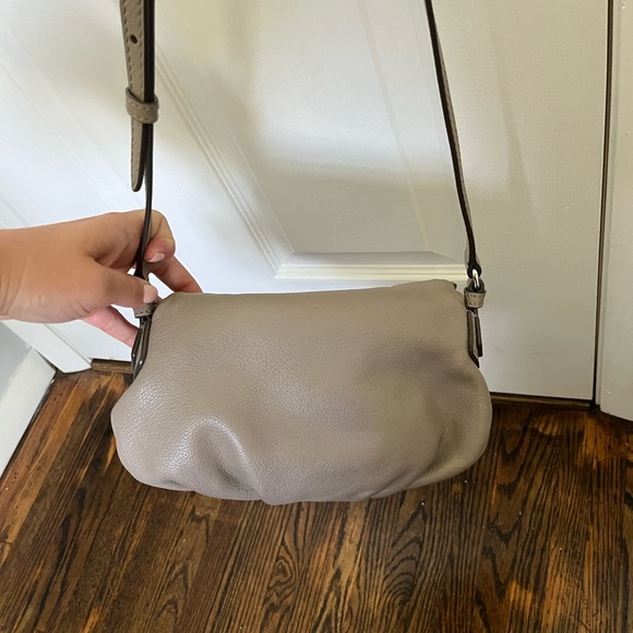 Marc Jacobs Leather Crossbody Purse - Picture 2 of 11